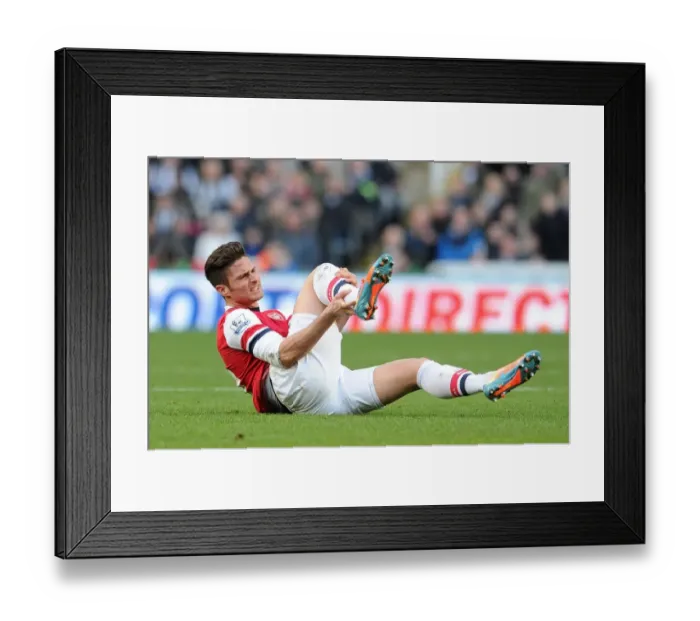 Framed Print : Olivier Giroud in Pain: Arsenal's Agonizing Moment at Newcastle United (2013-14) Framed Print : Olivier Giroud in Pain: Arsenal's Agonizing Moment at Newcastle United (2013-14)