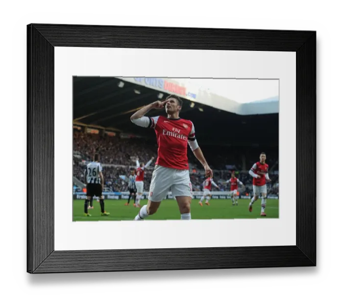 Framed Print : Giroud's Game-Winning Goal: Arsenal's Triumph at Newcastle United (2013-14)