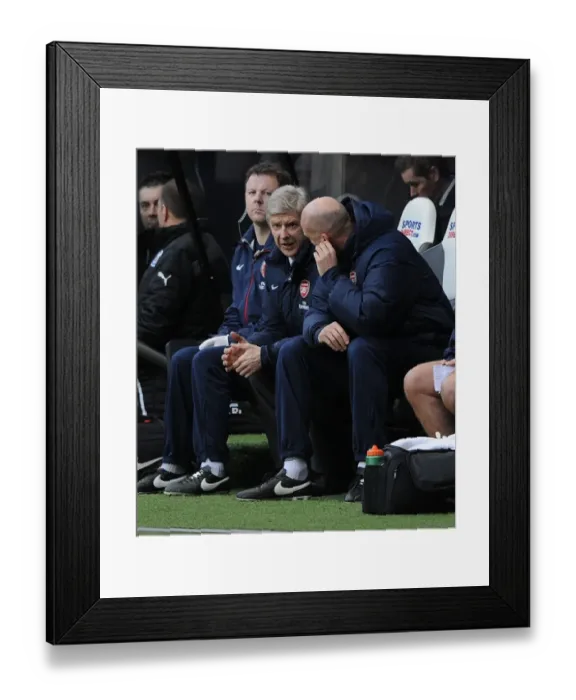 Framed Print : Arsene Wenger and Steve Bould: Focused on the Pitch - Newcastle United vs Arsenal (2013-14) Framed Print : Arsene Wenger and Steve Bould: Focused on the Pitch - Newcastle United vs Arsenal (2013-14)