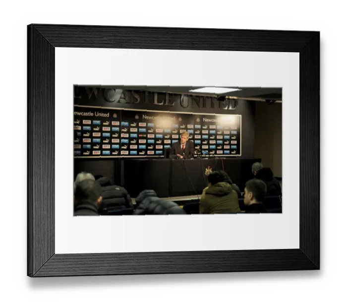 Framed Print : NEWCASTLE UPON TYNE, ENGLAND - DECEMBER 29: Arsenal manager Arsene Wenger holds Framed Print : NEWCASTLE UPON TYNE, ENGLAND - DECEMBER 29: Arsenal manager Arsene Wenger holds