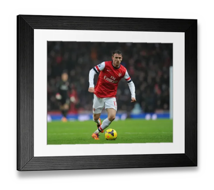Framed Print : Nacho Monreal in Action: Arsenal vs. Cardiff City, Premier League 2013-14 Framed Print : Nacho Monreal in Action: Arsenal vs. Cardiff City, Premier League 2013-14