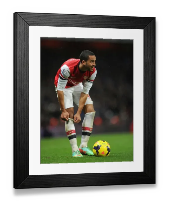 Framed Print : Theo Walcott in Action: Arsenal vs. Cardiff City, Premier League 2013-14 Framed Print : Theo Walcott in Action: Arsenal vs. Cardiff City, Premier League 2013-14
