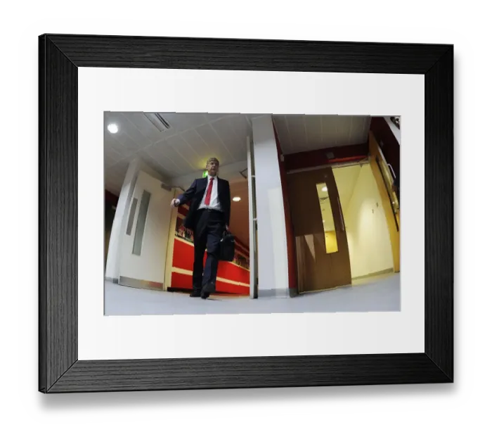 Framed Print : Arsene Wenger: Arsenal Manager Prepares for Arsenal v Cardiff City (2013-14) Framed Print : Arsene Wenger: Arsenal Manager Prepares for Arsenal v Cardiff City (2013-14)