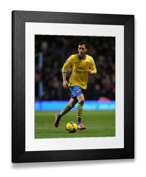 Framed Print : Mesut Ozil in Action: Aston Villa vs. Arsenal, Premier League 2013-14 Framed Print : Mesut Ozil in Action: Aston Villa vs. Arsenal, Premier League 2013-14
