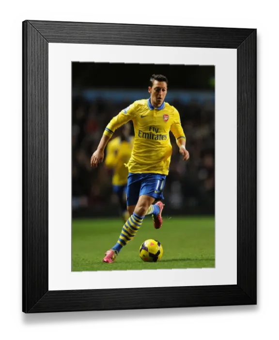Framed Print : Mesut Ozil: Arsenal vs. Aston Villa, Premier League 2013-14 - In Action Framed Print : Mesut Ozil: Arsenal vs. Aston Villa, Premier League 2013-14 - In Action