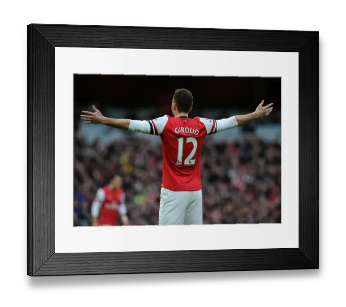 Framed Print : Olivier Giroud in Action: Arsenal vs Fulham, Premier League 2013-14 Framed Print : Olivier Giroud in Action: Arsenal vs Fulham, Premier League 2013-14