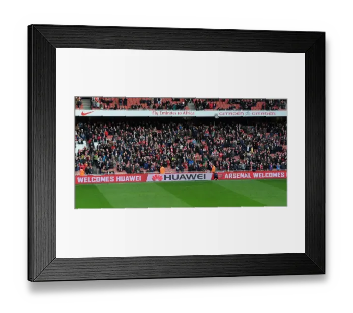 Framed Print : Arsenal 2:0 Fulham - Emirates Stadium, Barclays Premier League: Huawei Ad Boards