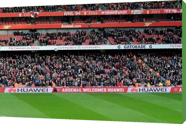 Huawei ad boards. Arsenal 2: 0 Fulham. Barclays Premier League. Emirates Stadium, 18  /  1  /  14