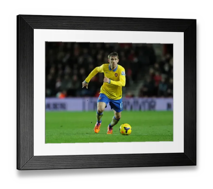 Framed Print : Nacho Monreal (Arsenal). Southampton 2: 2 Arsenal. Barclays Premier League. St. Marys Stadium Framed Print : Nacho Monreal (Arsenal). Southampton 2: 2 Arsenal. Barclays Premier League. St. Marys Stadium
