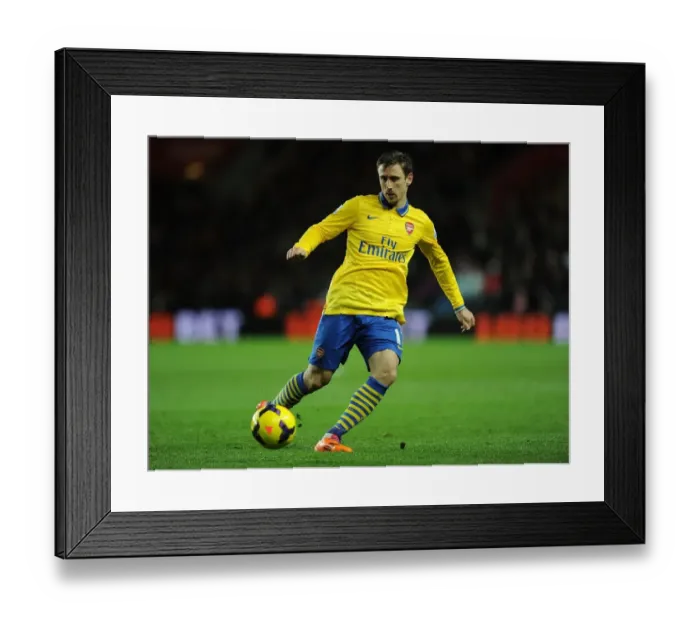 Framed Print : Nacho Monreal in Action: Southampton vs Arsenal, Premier League 2013-14 Framed Print : Nacho Monreal in Action: Southampton vs Arsenal, Premier League 2013-14