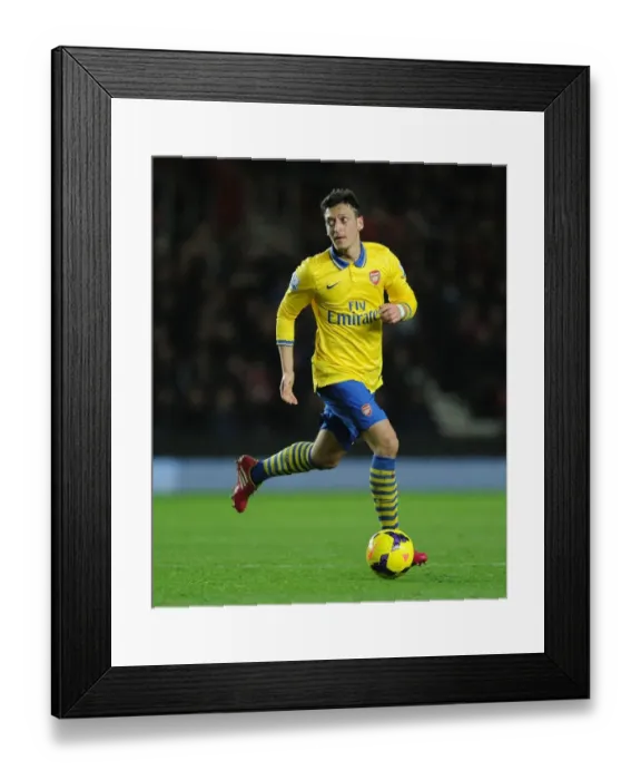 Framed Print : Mesut Ozil in Action: Southampton vs Arsenal, Premier League 2013-14 Framed Print : Mesut Ozil in Action: Southampton vs Arsenal, Premier League 2013-14