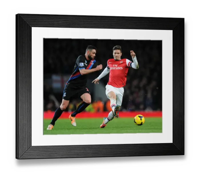 Framed Print : Giroud Surges Past Dellaney: Arsenal vs Crystal Palace, Premier League 2013-14