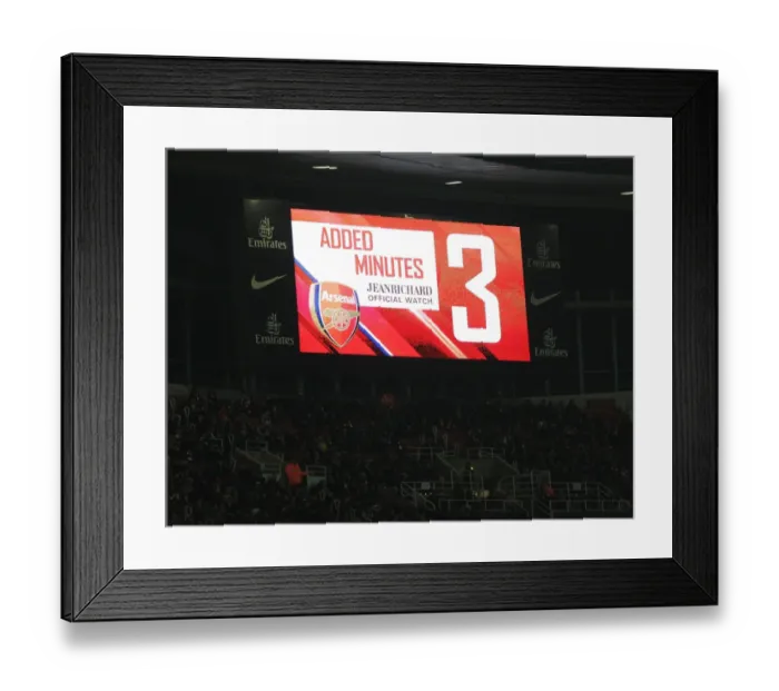 Framed Print : Jean Richards Arsenal watch sponsor. Arsenal 2: 0 Crystal Palace. Barclays Premier League