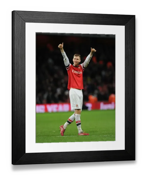 Framed Print : Per Mertesacker's Triumphant Moment: Arsenal's Victory Celebration vs Crystal Palace, Premier League 2013-14