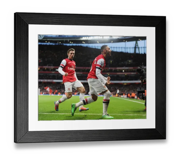 Framed Print : Alex Oxlade-Chamberlain's Strike: Arsenal's Victory Against Crystal Palace (2013-14) Framed Print : Alex Oxlade-Chamberlain's Strike: Arsenal's Victory Against Crystal Palace (2013-14)