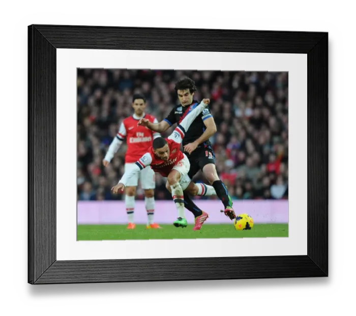 Framed Print : Clash at Emirates: Oxlade-Chamberlain vs. Jedinak Framed Print : Clash at Emirates: Oxlade-Chamberlain vs. Jedinak