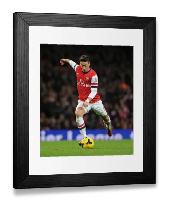 Framed Print : Mesut Ozil in Action: Arsenal vs Crystal Palace, Premier League 2013-14 Framed Print : Mesut Ozil in Action: Arsenal vs Crystal Palace, Premier League 2013-14