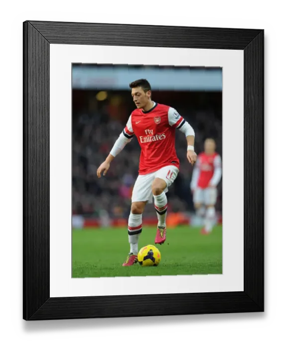 Framed Print : Mesut Ozil in Action: Arsenal vs Crystal Palace, Premier League 2013-14