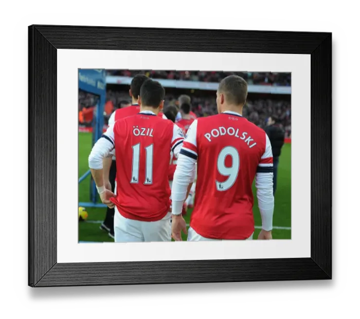 Framed Print : Arsenal vs Crystal Palace: Premier League Showdown at Emirates Stadium (2014)