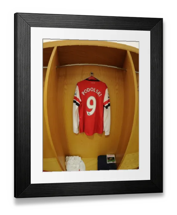 Framed Print : Arsenal vs Crystal Palace: Premier League Showdown at Emirates Stadium (2014) Framed Print : Arsenal vs Crystal Palace: Premier League Showdown at Emirates Stadium (2014)