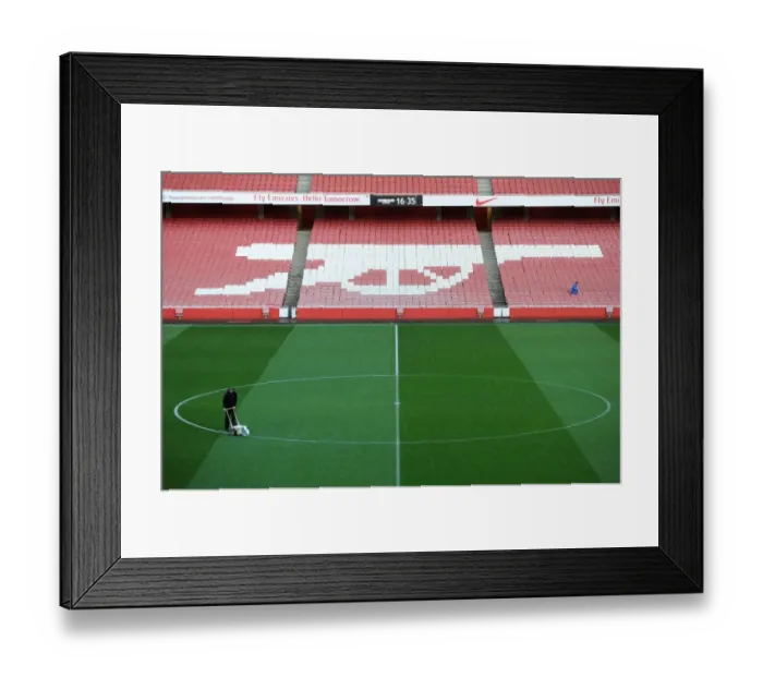 Framed Print : Arsenal vs Manchester United: Preparing the Battlefield at Emirates Stadium Framed Print : Arsenal vs Manchester United: Preparing the Battlefield at Emirates Stadium