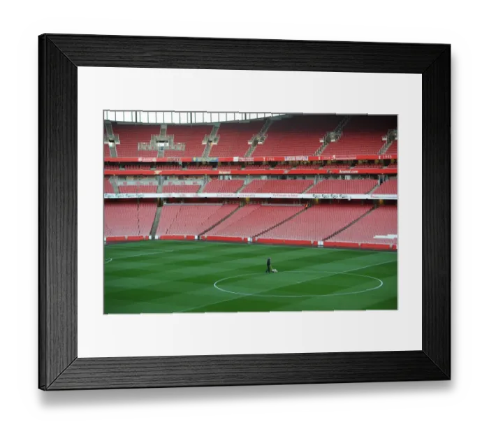 Framed Print : Arsenal Groundsman Prepares Emirates Stadium Pitch for Arsenal vs Manchester United (2013-14) Framed Print : Arsenal Groundsman Prepares Emirates Stadium Pitch for Arsenal vs Manchester United (2013-14)