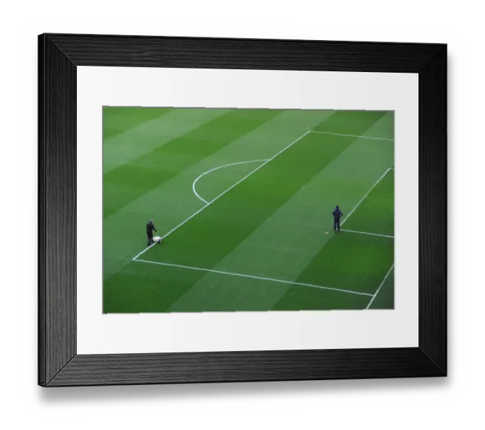 Framed Print : Pitch being marked out pre match. Arsenal 0: 0 Manchester United. Barclays Premier League