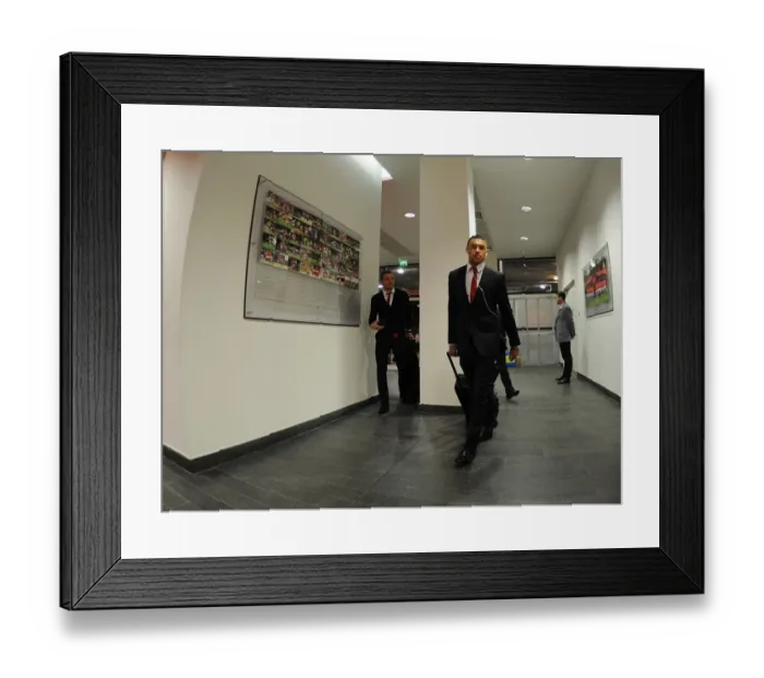 Framed Print : Arsenal's Alex Oxlade-Chamberlain in Focus before FA Cup Showdown with Liverpool