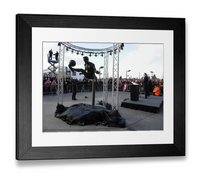 Framed Print : Arsenal Honors Dennis Bergkamp with Statue Unveiling Framed Print : Arsenal Honors Dennis Bergkamp with Statue Unveiling