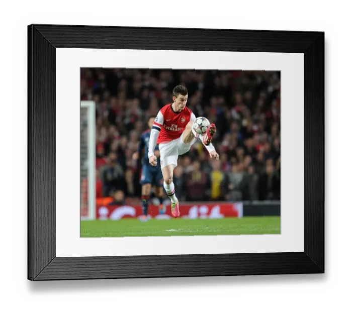 Framed Print : Arsenal's Laurent Koscielny in Action Against FC Bayern Munchen, UEFA Champions League 2013-14 Framed Print : Arsenal's Laurent Koscielny in Action Against FC Bayern Munchen, UEFA Champions League 2013-14