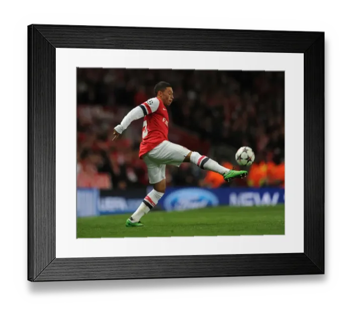 Framed Print : Arsenal's Alex Oxlade-Chamberlain in Action against FC Bayern Munchen, UEFA Champions League 2013-14 Framed Print : Arsenal's Alex Oxlade-Chamberlain in Action against FC Bayern Munchen, UEFA Champions League 2013-14