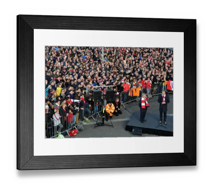 Framed Print : A Tribute to a Legend: Dennis Bergkamp's Statue Unveiling at Arsenal's Emirates Stadium (2014) Framed Print : A Tribute to a Legend: Dennis Bergkamp's Statue Unveiling at Arsenal's Emirates Stadium (2014)