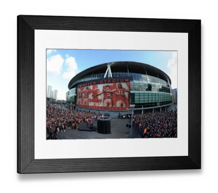 Framed Print : Arsenal Legends: Dennis Bergkamp Unveils Statue Before Arsenal vs Sunderland