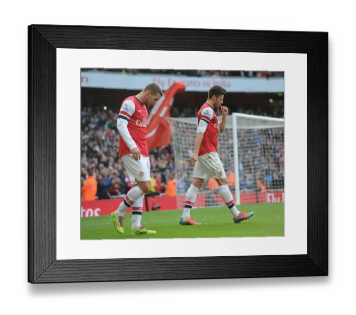 Framed Print : Olivier Giroud celebrates scoring his and Arsenals 2nd goal. Arsenal 4: 1 Sunderland