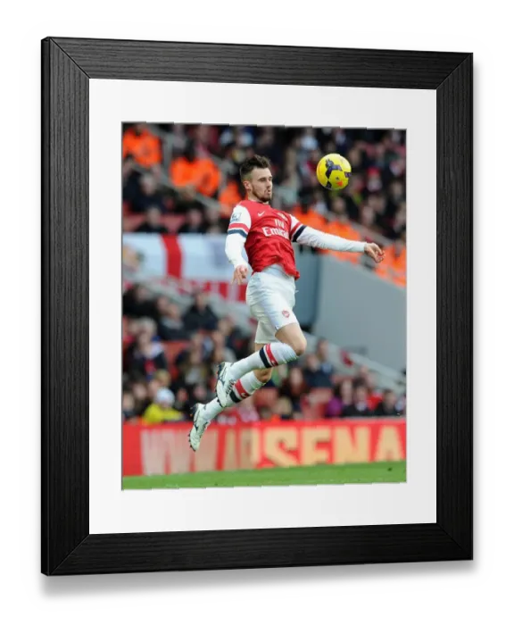 Framed Print : Carl Jenkinson in Action: Arsenal vs Sunderland, Premier League 2013-14 Framed Print : Carl Jenkinson in Action: Arsenal vs Sunderland, Premier League 2013-14