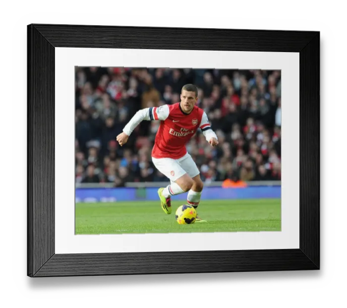 Framed Print : Lukas Podolski in Action: Arsenal vs Sunderland, Premier League 2013-14 Framed Print : Lukas Podolski in Action: Arsenal vs Sunderland, Premier League 2013-14