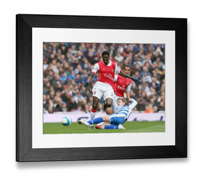 Framed Print : Emmanuel Adebayor (Arsenal) Bobby Convey (Reading)