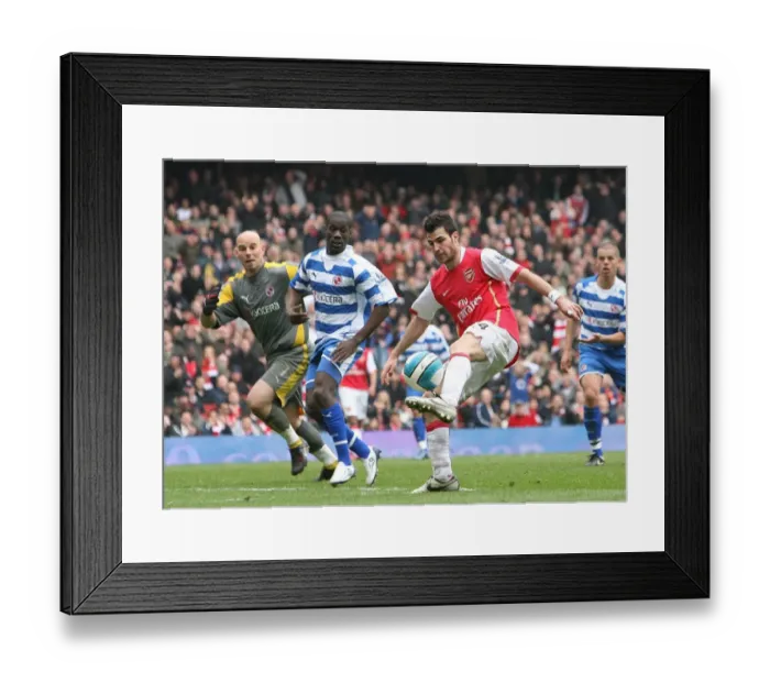 Framed Print : Cesc Fabregas (Arsenal) Emerse Fae (Reading) Framed Print : Cesc Fabregas (Arsenal) Emerse Fae (Reading)
