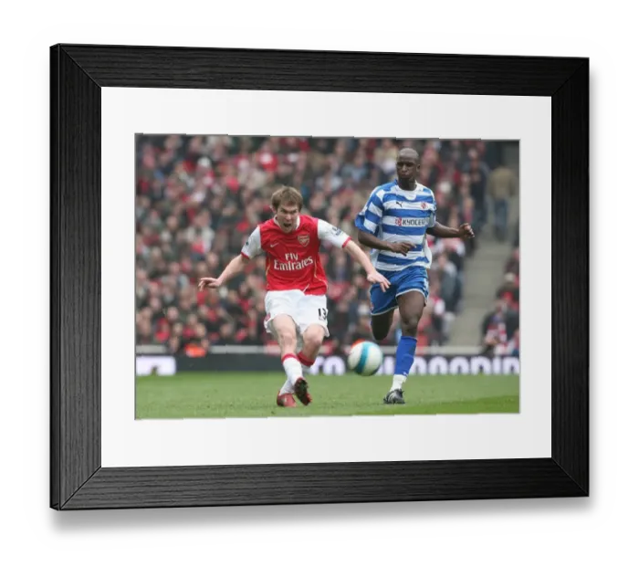 Framed Print : Alex Hleb (Arsenal) Kalifa Cisse (Reading) Framed Print : Alex Hleb (Arsenal) Kalifa Cisse (Reading)