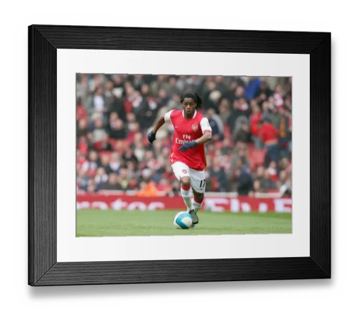Framed Print : Alex Song (Arsenal) Framed Print : Alex Song (Arsenal)