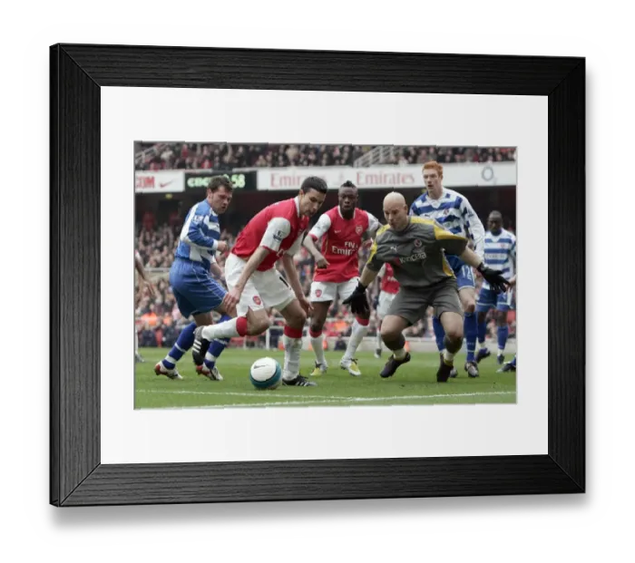 Framed Print : Robin van Persie (Arsenal) Graeme Murty, Marcus Hahnemann and Dave Kitson (Reading) Framed Print : Robin van Persie (Arsenal) Graeme Murty, Marcus Hahnemann and Dave Kitson (Reading)