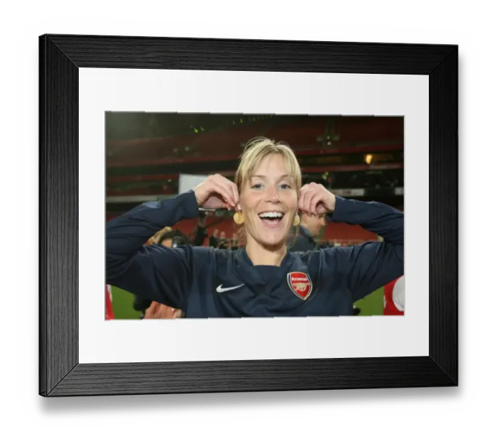 Framed Print : Emma Byrne (Arsenal)