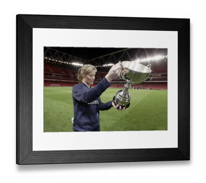 Framed Print : Emma Byrne (Arsenal) with the Premier League
