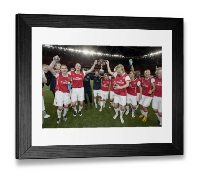 Framed Print : Arsenal Ladies Celebrate Premier League Title: 4-1 Win Over Chelsea (2008)