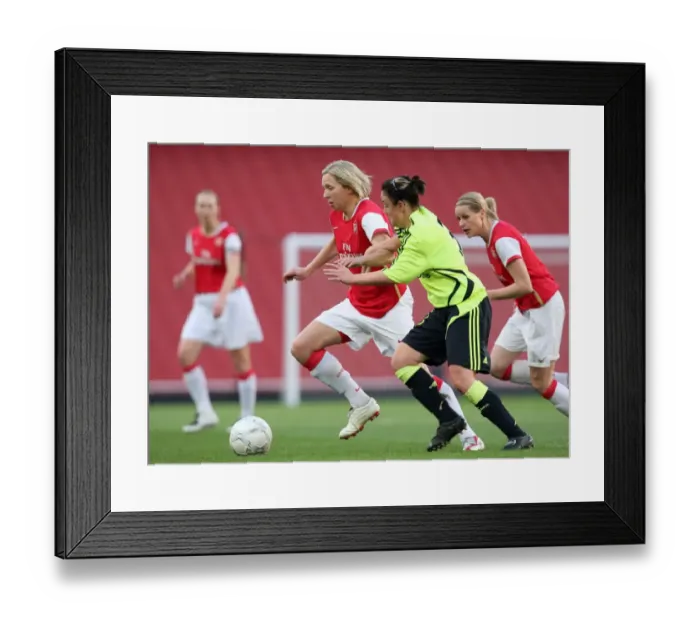 Framed Print : Jayne Ludlow (Arsenal) Sophie Perry (Arsenal)