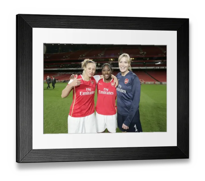 Framed Print : (L>R) Lianne Sanderson, Anita Asant and Emma Byrne (Arsenal) celebrate winning the league Framed Print : (L>R) Lianne Sanderson, Anita Asant and Emma Byrne (Arsenal) celebrate winning the league