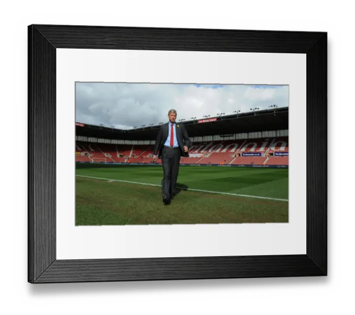 Framed Print : Arsene Wenger Inspects Britannia Stadium Pitch Ahead of Stoke City vs Arsenal (2013-14)