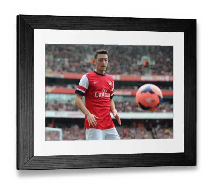 Framed Print : Mesut Ozil in Action: Arsenal vs Everton, FA Cup Quarter-Final, 2014 Framed Print : Mesut Ozil in Action: Arsenal vs Everton, FA Cup Quarter-Final, 2014