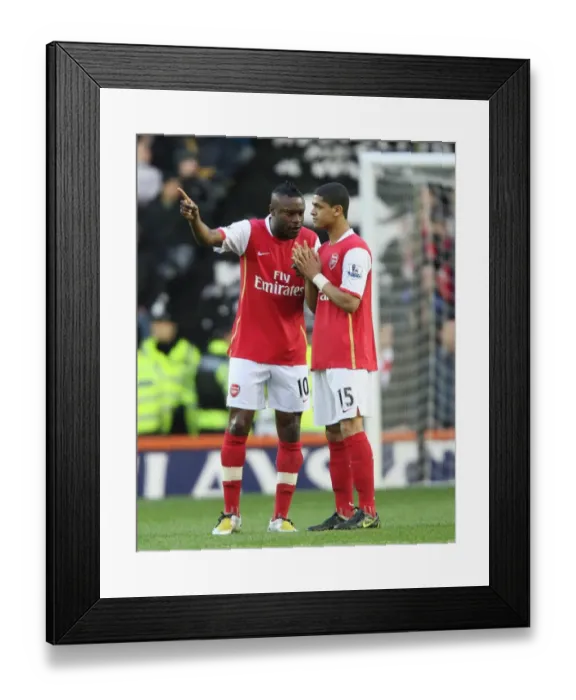 Framed Print : Arsenal Captains: Gallas Consoles Denilson Before Derby Showdown