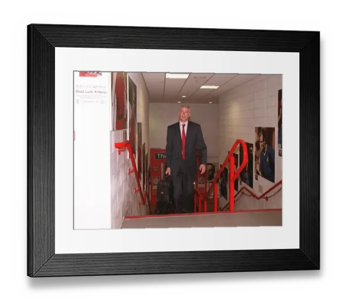 Framed Print : Arsene Wenger in Defeat: Arsenal vs. Chelsea at The Millennium Stadium, 2005 Framed Print : Arsene Wenger in Defeat: Arsenal vs. Chelsea at The Millennium Stadium, 2005